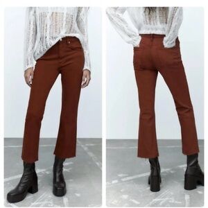 Zara Mid-Rise Cropped Flare Jean in Rust Brown Women’s Size 4
